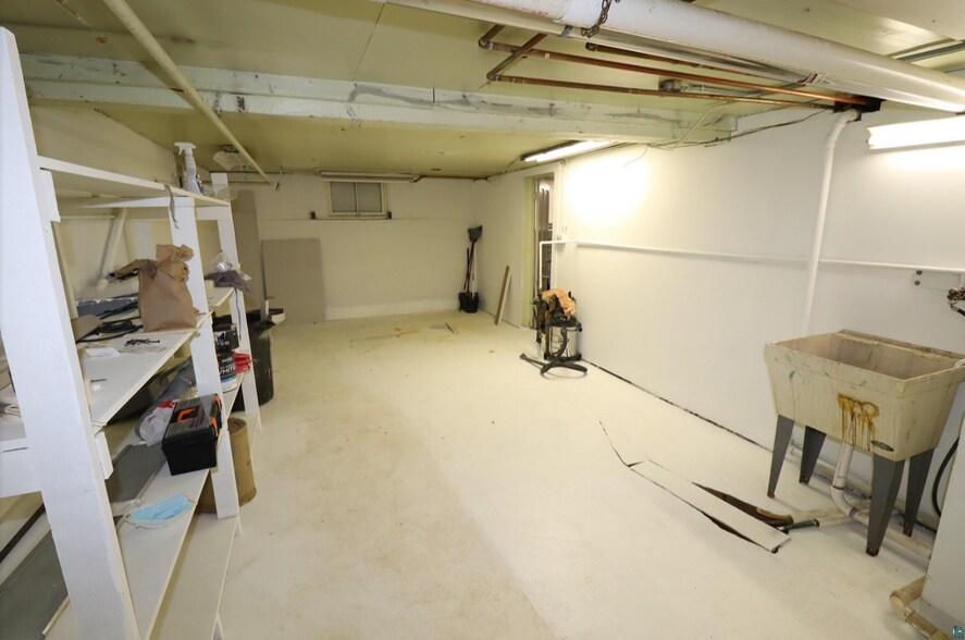 More Photos Of 220 Main St E, Ashland Office For Sale