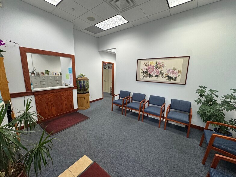 More Photos Of 8711 Windsor Pky, Johnston Office For Lease