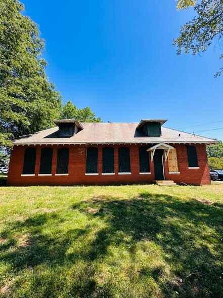 Primary Photo Of 4145 Gossett ave, Charlotte Specialty For Sale