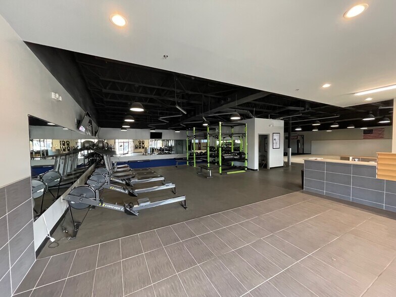 More Photos Of 1802 N Jackson St, Tullahoma Unknown For Lease