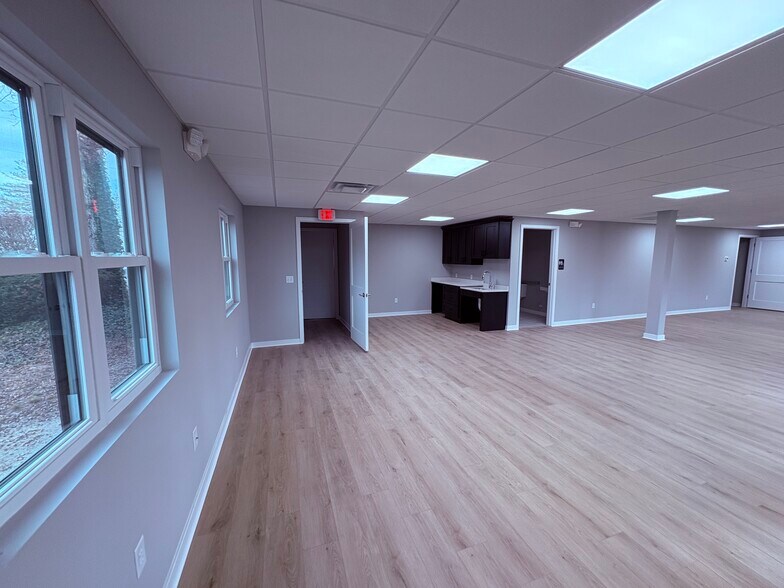More Photos Of 408 Bethel Rd, Somers Point Office For Sale