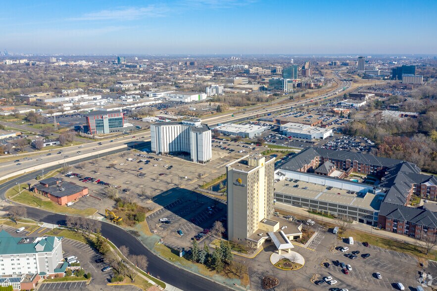 More Photos Of 5151 W American Blvd, Bloomington Hotel For Sale