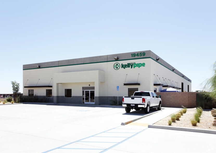 More Photos Of 19459 Flightpath Way, Bakersfield Warehouse For Lease