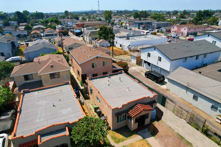 More Photos Of 114 E. 102nd st, Los Angeles Apartments For Sale