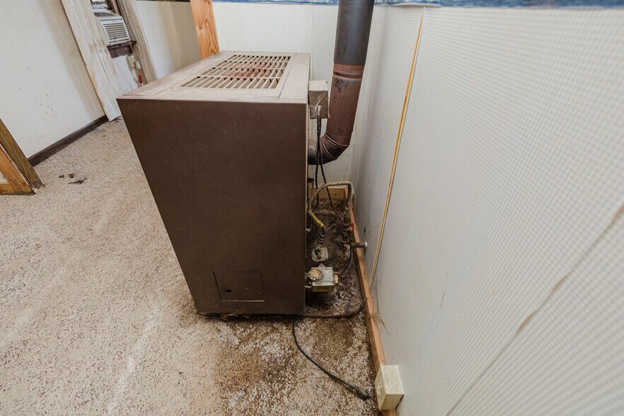 More Photos Of 1610 W 6th Ave, El Dorado General Retail For Sale