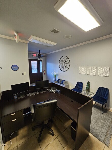 More Photos Of 6605 Precinct Line Rd, North Richland Hills Office For Sale
