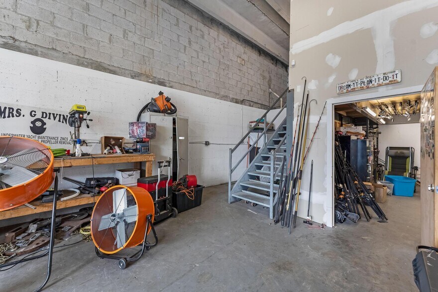 More Photos Of 2201-2227 SW 57th Ave, West Park Warehouse For Sale