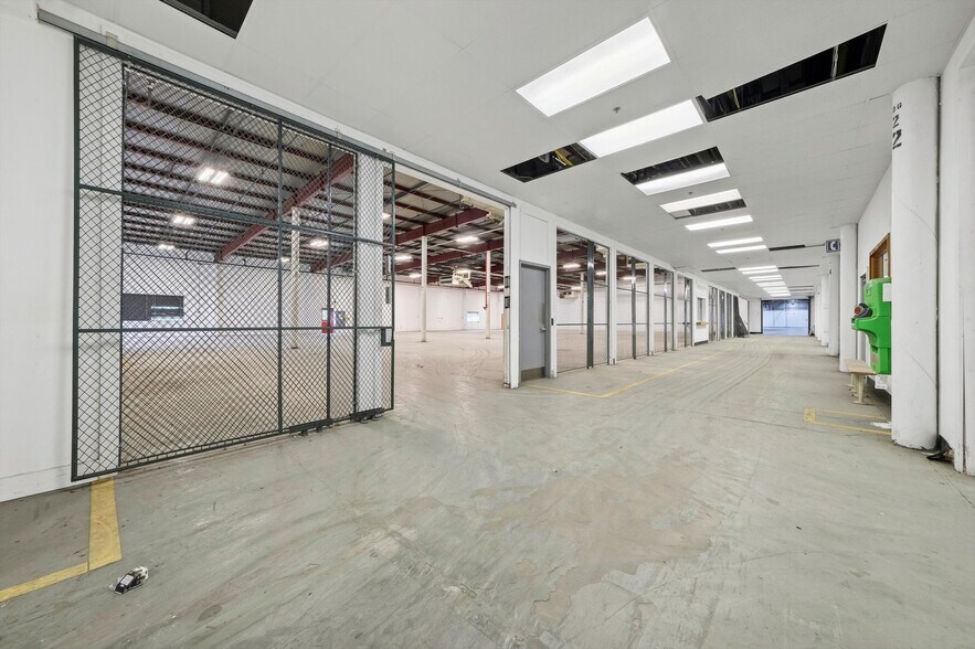More Photos Of 90-98 Boices Ln, Kingston Warehouse For Sale
