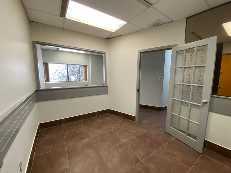 More Photos Of 139 Greenbank Rd, Ottawa Medical For Lease