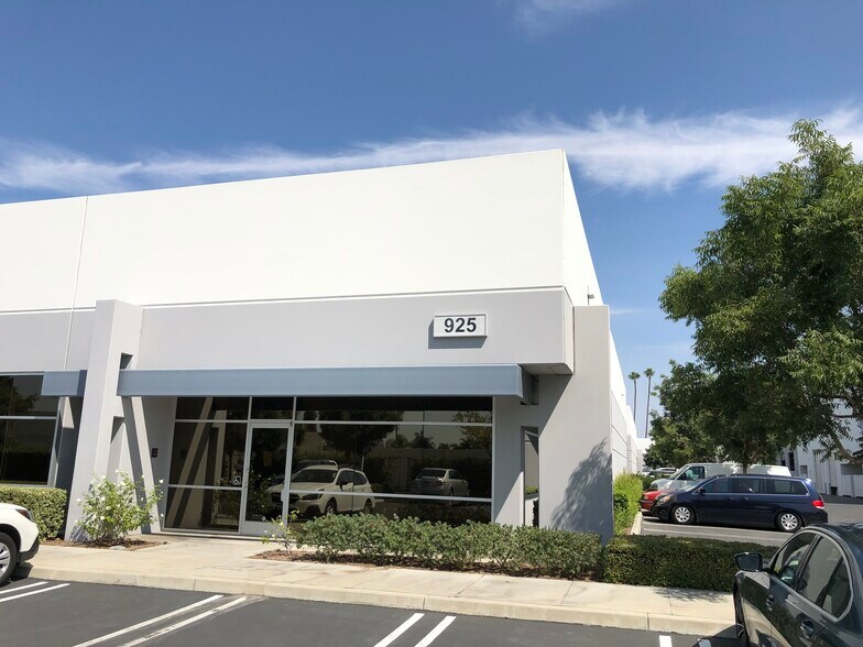 Primary Photo Of 925 N Shepard St, Anaheim Warehouse For Lease