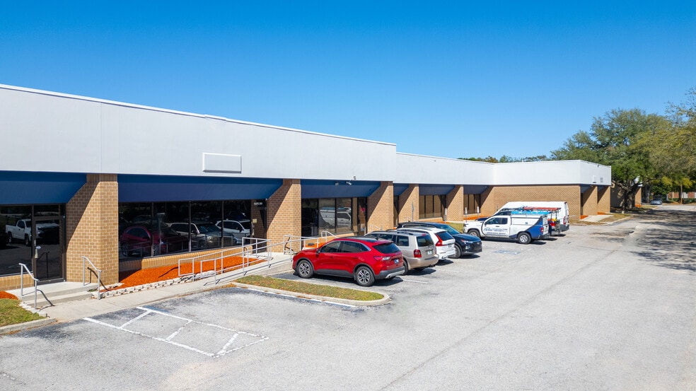 More Photos Of 3902 Corporex Park Dr, Tampa Unknown For Lease