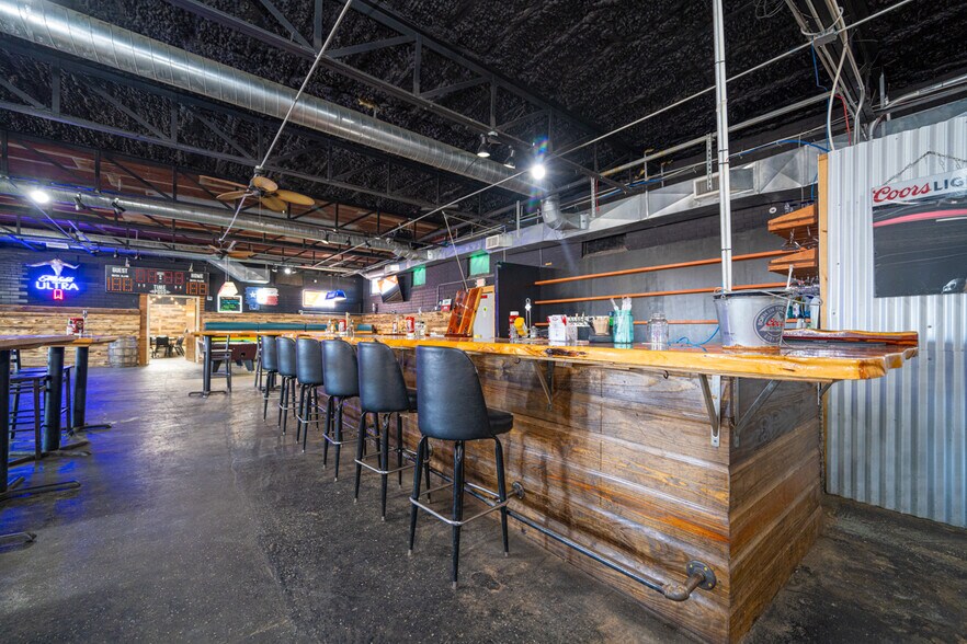 More Photos Of 367 State Highway 155 N, Gilmer Bar For Sale