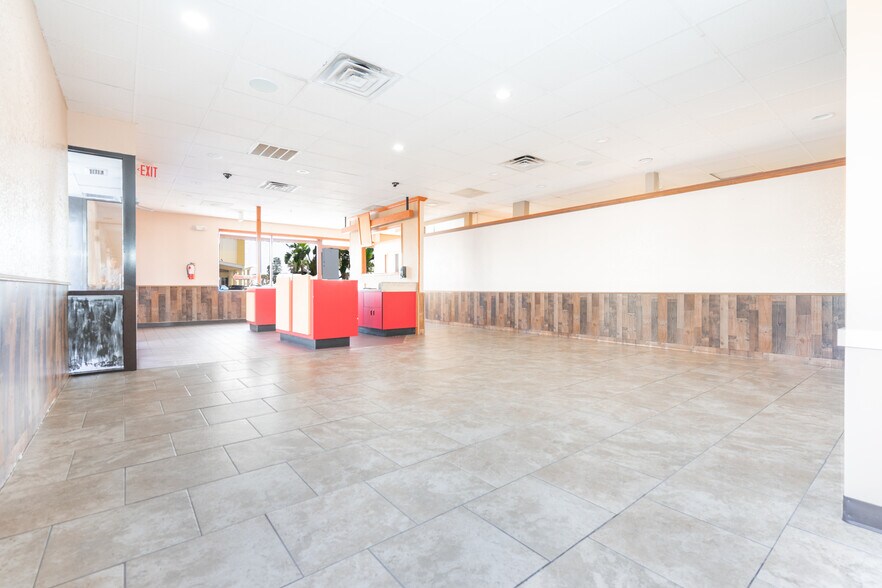 More Photos Of 3162 S Atlantic Ave, Daytona Beach Restaurant For Lease