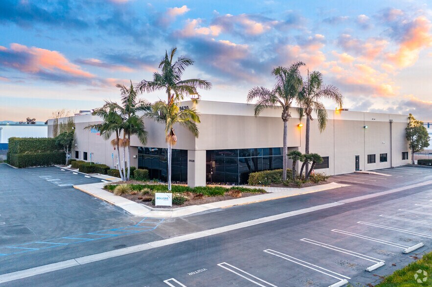 More Photos Of 19630 Pacific Gateway Dr, Torrance Warehouse For Lease