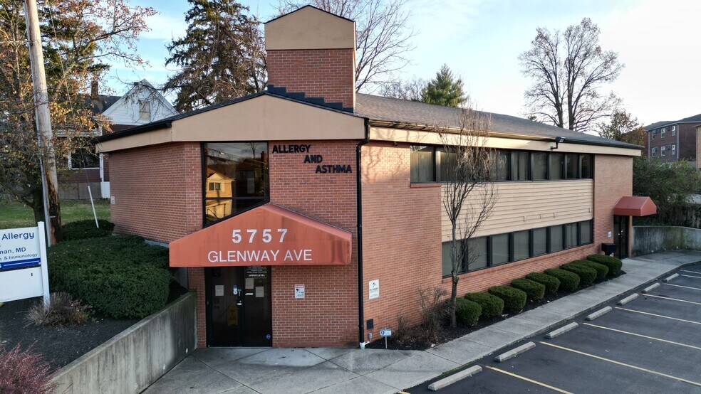 More Photos Of 5757 Glenway Ave, Cincinnati Medical For Sale