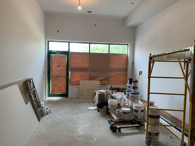More Photos Of 4521 W Lawrence Ave, Chicago Apartments For Lease