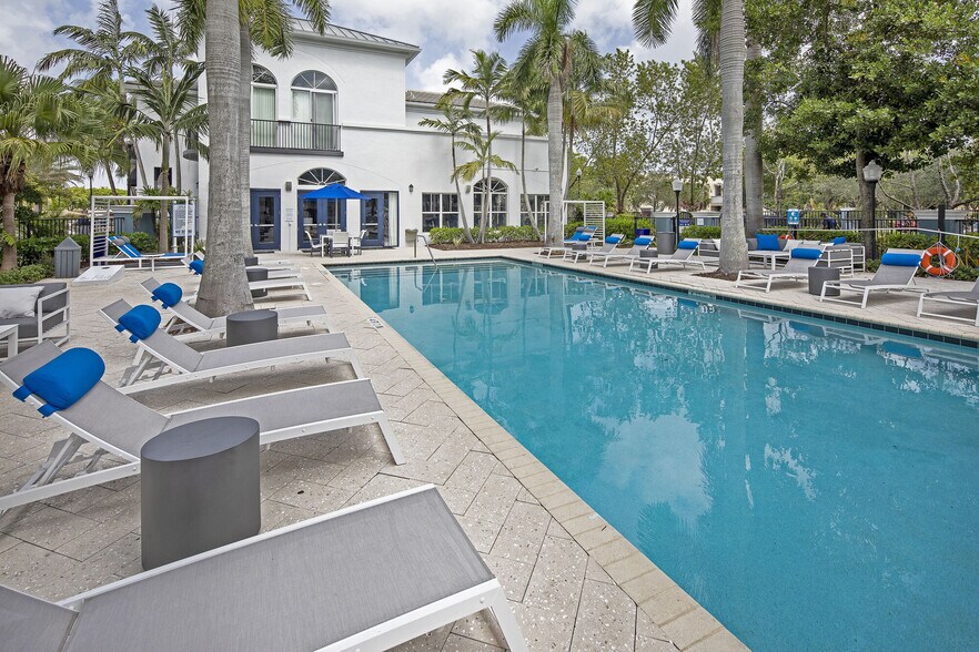 More Photos Of 3880 W Broward Blvd, Fort Lauderdale Apartments For Lease