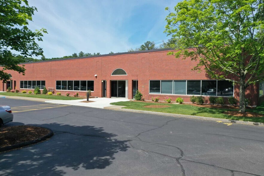 More Photos Of 375 Paramount Dr, Raynham Light Manufacturing For Lease