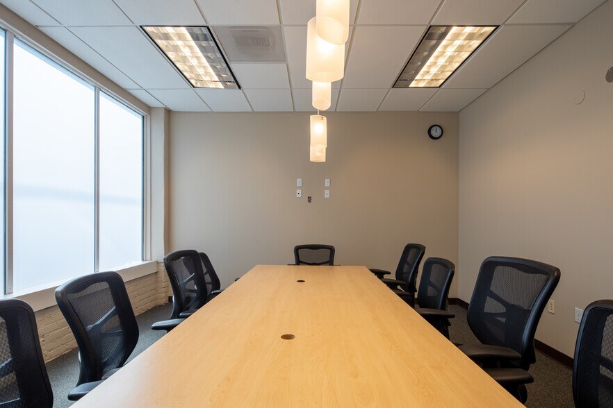 More Photos Of 651 Thomas L Berkley Way, Oakland Office For Sale