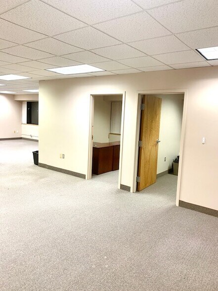 More Photos Of 495 Old Connecticut Path, Framingham Office For Sale