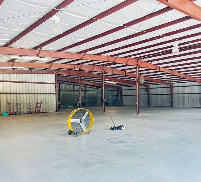 More Photos Of 3440 US Highway 92 E, Lakeland Warehouse For Sale