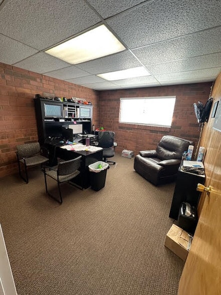 More Photos Of 1032 S Redwood Rd, Salt Lake City Unknown For Lease