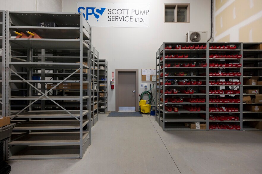 More Photos Of 380 Taiganova Cres, Fort McMurray Warehouse For Lease