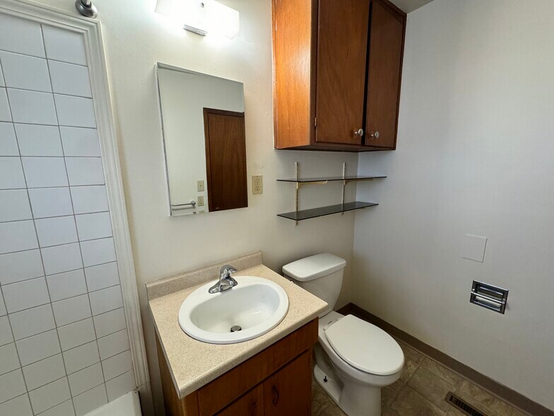 More Photos Of 2012 N Park Rd, Spokane Apartments For Sale