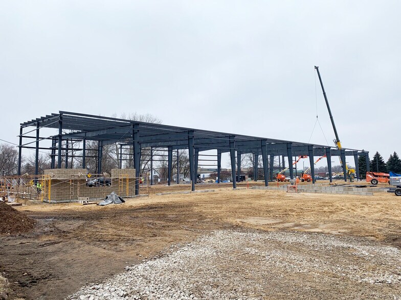 More Photos Of 1535 Steele Ave SW, Grand Rapids Distribution For Lease