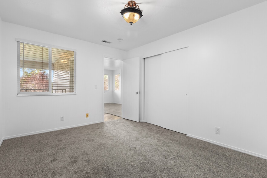 More Photos Of 221 E Fort Union Blvd, Midvale Apartments For Sale