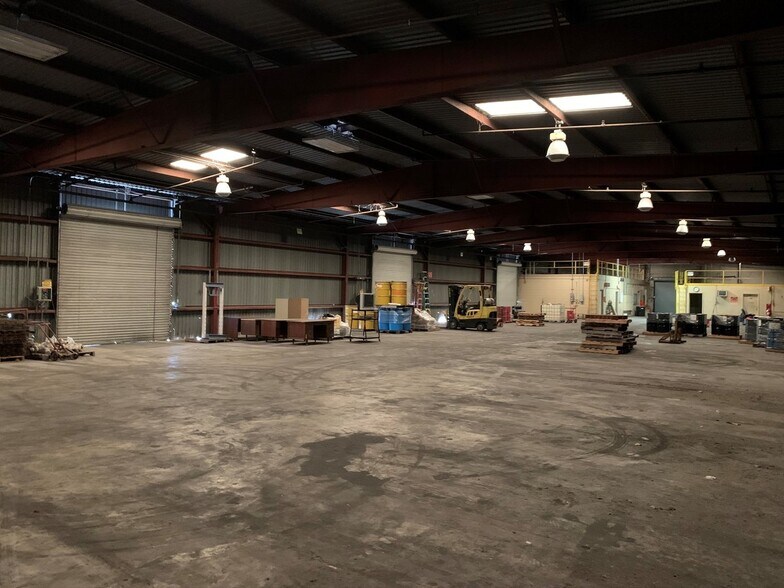 More Photos Of 218 Springfield Rd, Baton Rouge Warehouse For Sale
