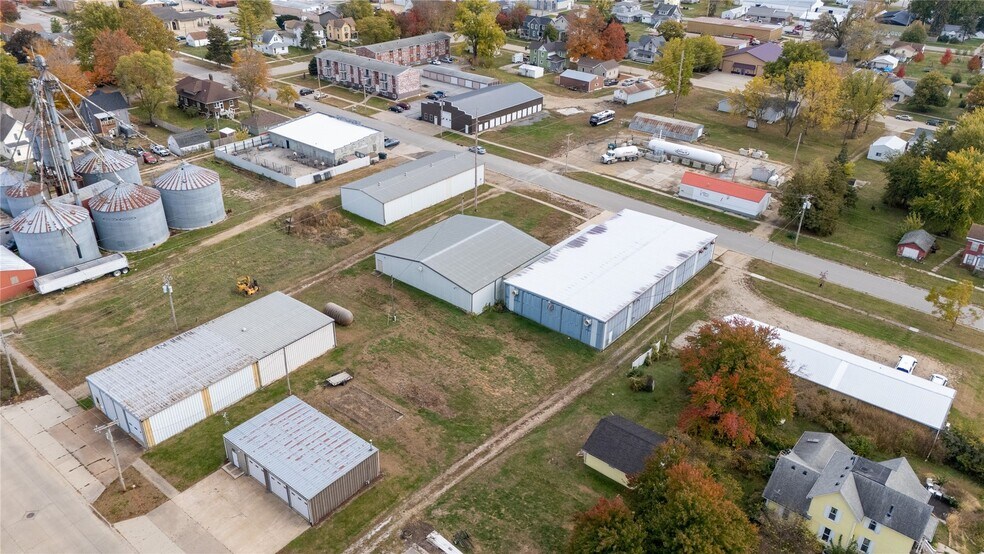 More Photos Of 410 W 6th St, Tipton Manufacturing For Sale