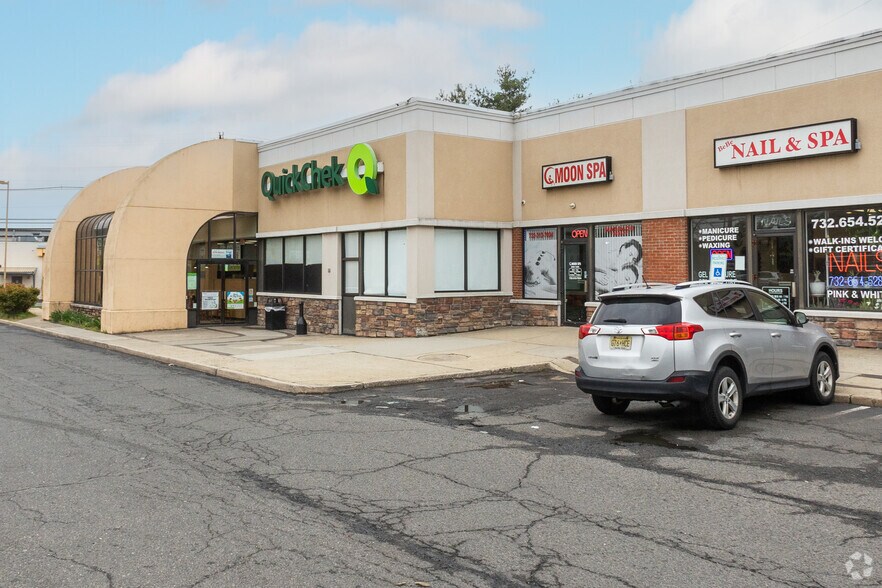 More Photos Of 881 Main St, Sayreville Freestanding For Lease