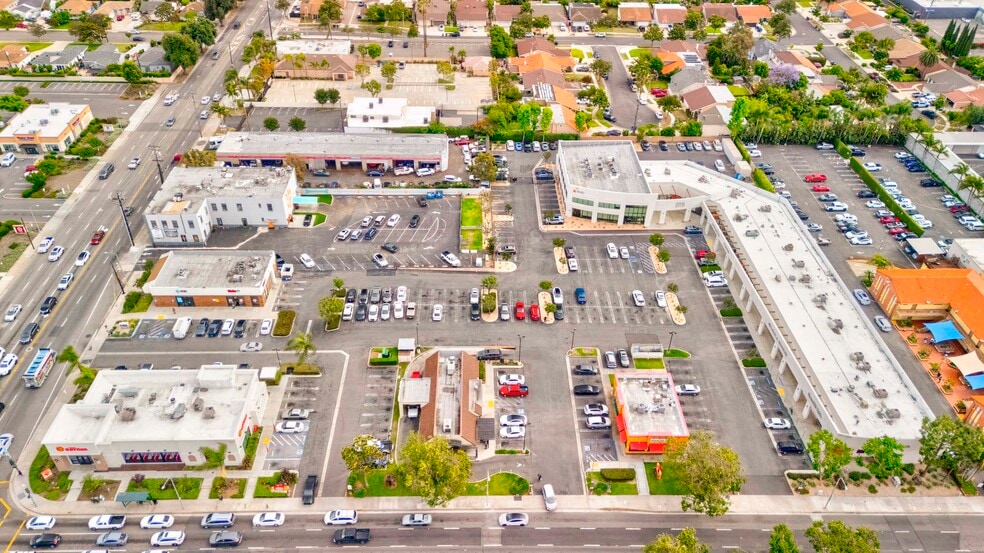 More Photos Of 1248 E 17th St, Santa Ana Freestanding For Sale