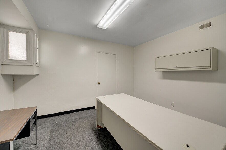 More Photos Of 136 W Lancaster Ave, Paoli Medical For Lease