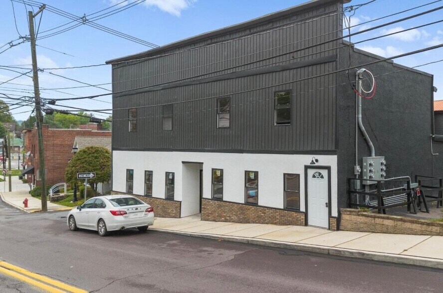 Primary Photo Of 42-44 Main St, Dallas Storefront Retail Residential For Sale