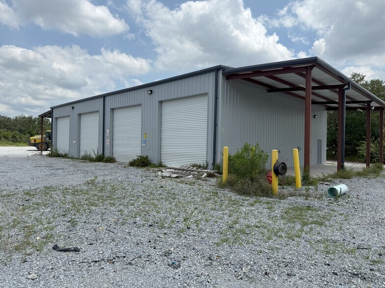 More Photos Of 2909 Sammonds Rd, Plant City Manufacturing For Lease