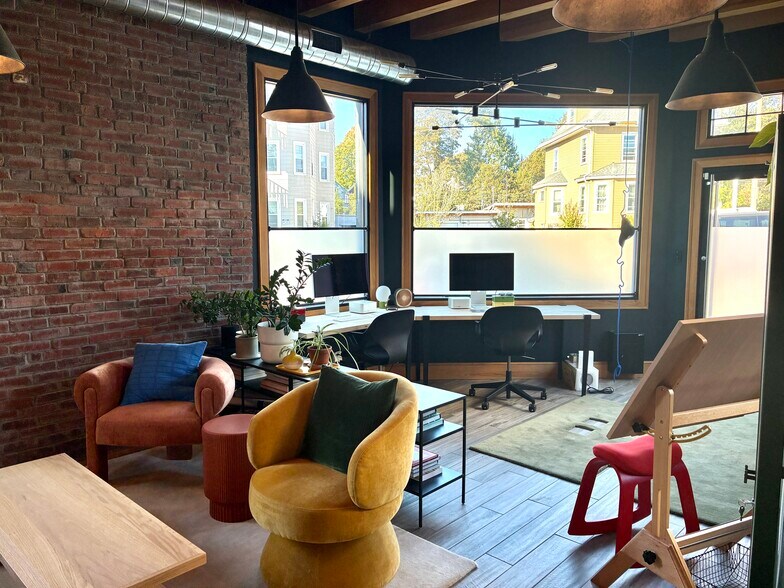 More Photos Of 192 Belgrade Ave, Roslindale Loft Creative Space For Sale