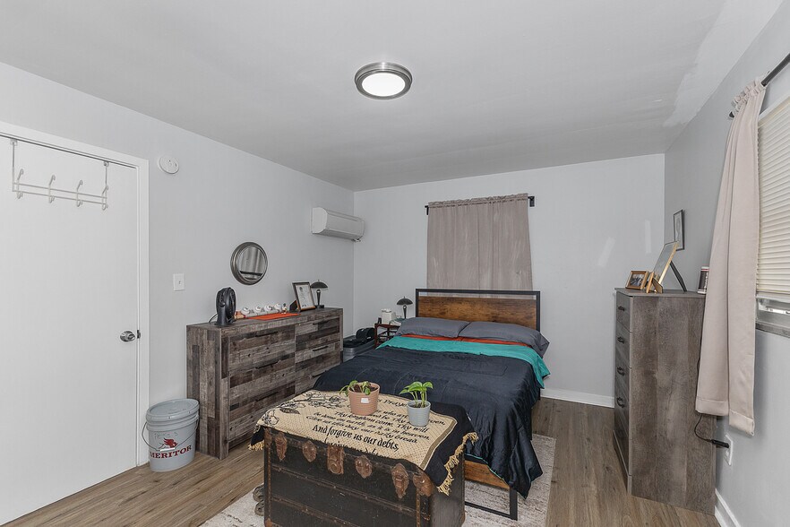 More Photos Of 6914 Montgomery Rd, Cincinnati Apartments For Sale