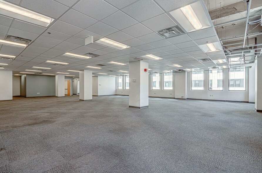 More Photos Of 35 E 7th St, Cincinnati Office For Lease