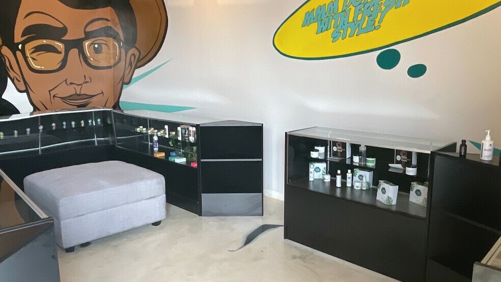 More Photos Of 546 W Compton Blvd, Compton Restaurant For Sale