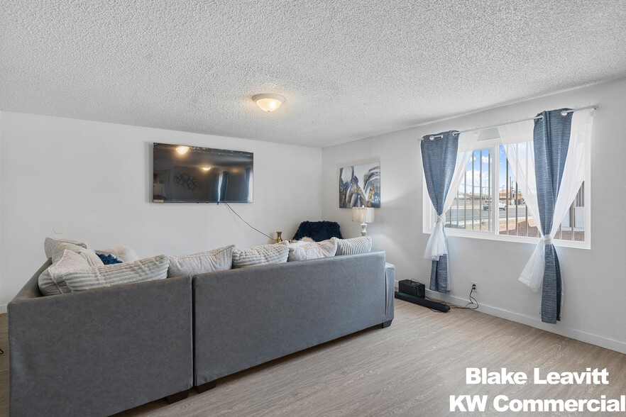 More Photos Of , Las Vegas Multifamily For Sale