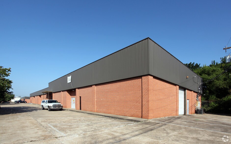 More Photos Of 741 Harris St, Jackson Light Manufacturing For Sale