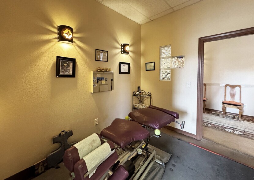 More Photos Of 8625-A Golf Course Rd NW, Albuquerque Office For Sale