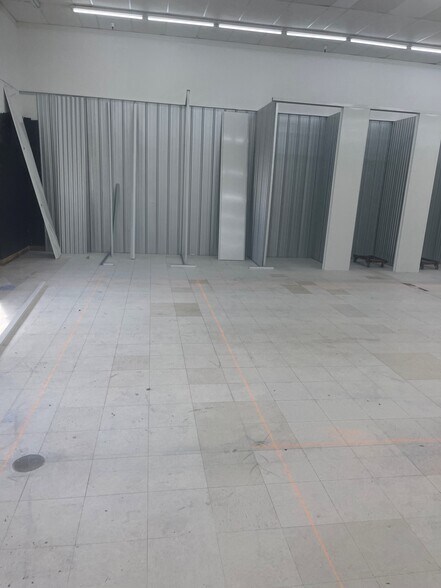 More Photos Of 4892 Okeechobee Rd, Fort Pierce Self Storage For Lease