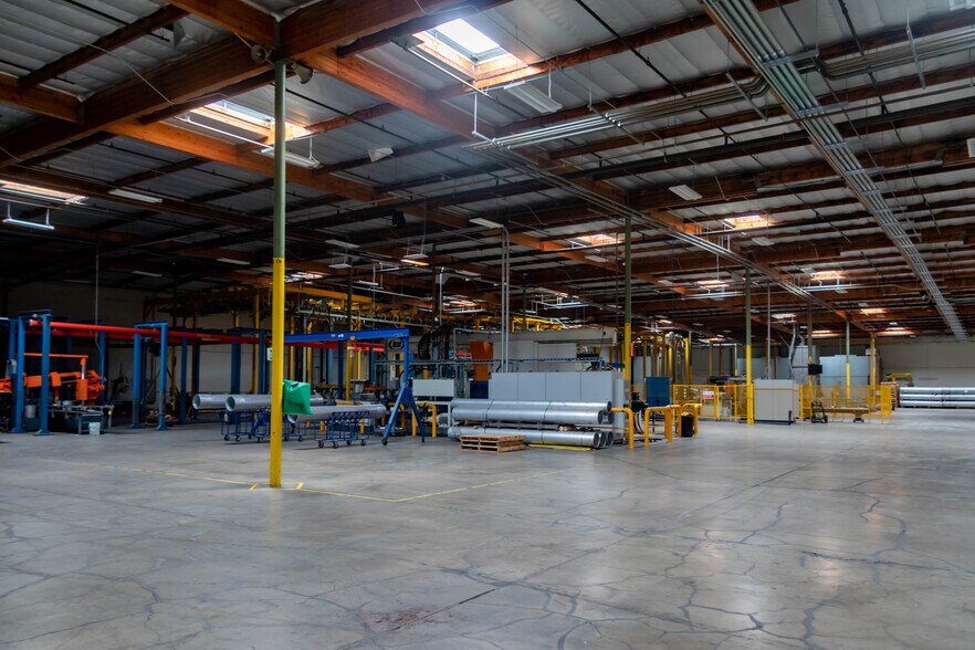 More Photos Of 11700 Monarch St, Garden Grove Warehouse For Sale