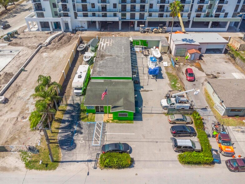 More Photos Of 4611 SW 44th Ave, Dania Warehouse For Lease