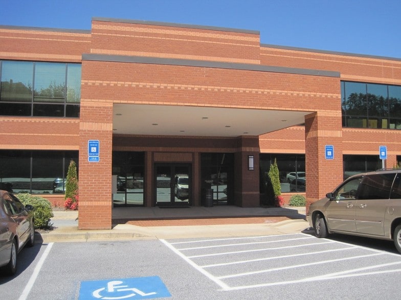 More Photos Of 134 Ansley Dr, Dahlonega Medical For Lease