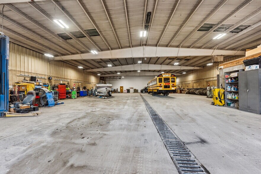 More Photos Of 675 W Plane St, Bethel Freestanding For Sale
