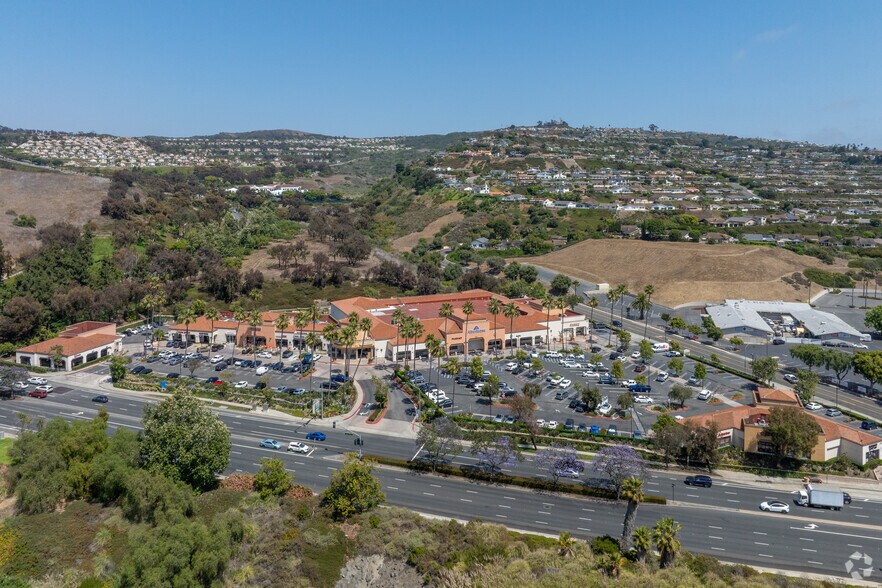 More Photos Of 802-806 Avenida Pico, San Clemente General Retail For Lease